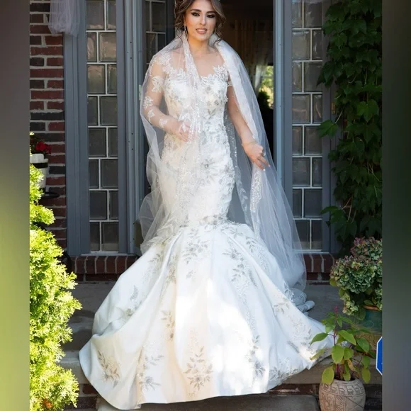 Dresses | Wedding Dress Costumed In Europe Just For Me I  display picture 3